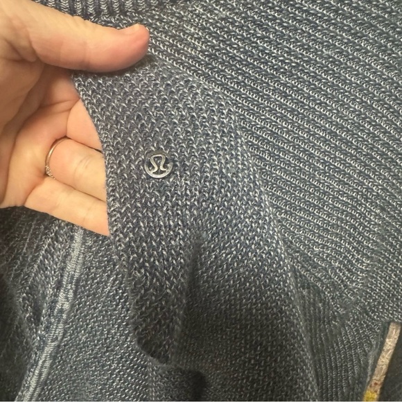 Lululemon Cabin Yogi Women's Gray Sweater - Picture 5 of 5